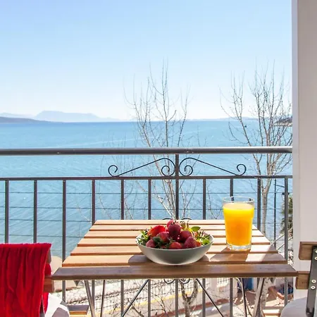 Waterfront Apartment Lygia (Lefkada)