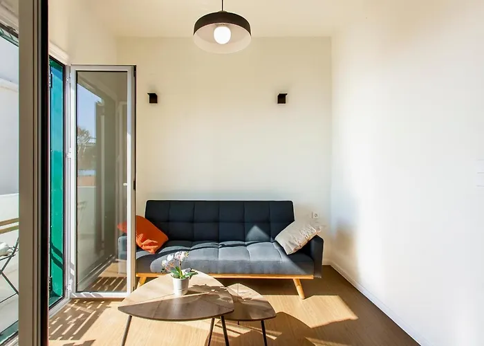 Waterfront Apartament *