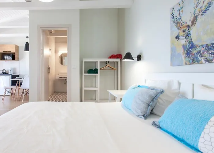 Waterfront Apartament *